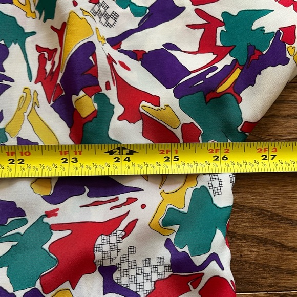 Vintage bold patterned short sleeve top - Picture 4 of 4